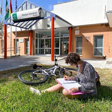 Albergue Inturjoven Sevilla Bagian luar foto