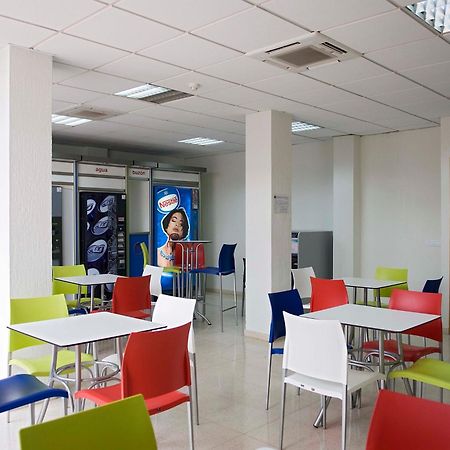 Albergue Inturjoven Sevilla Bagian luar foto