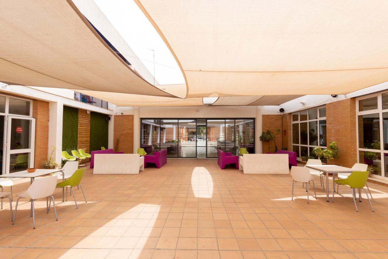 Albergue Inturjoven Sevilla Bagian luar foto