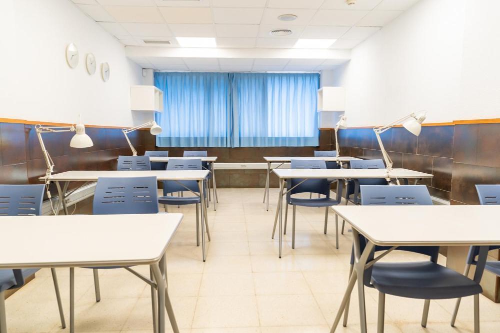 Albergue Inturjoven Sevilla Bagian luar foto