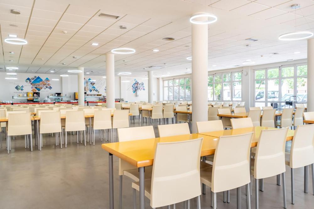 Albergue Inturjoven Sevilla Bagian luar foto