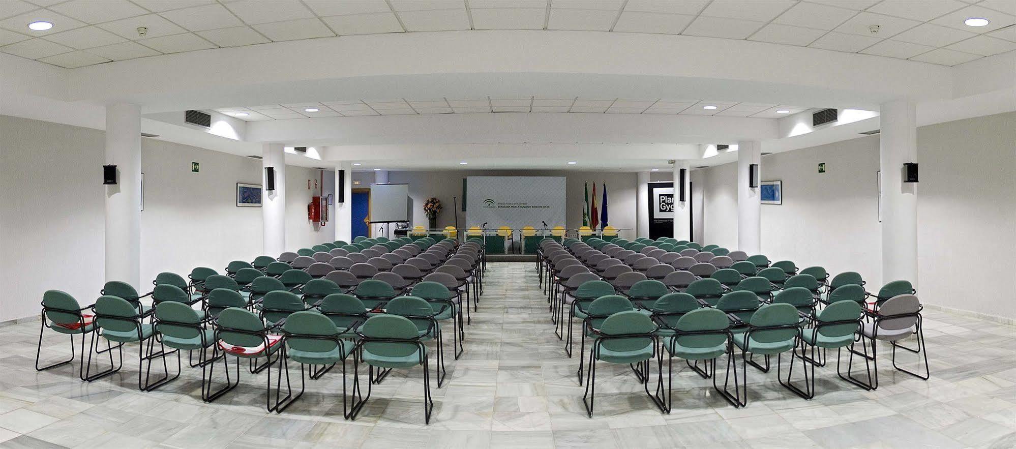 Albergue Inturjoven Sevilla Bagian luar foto