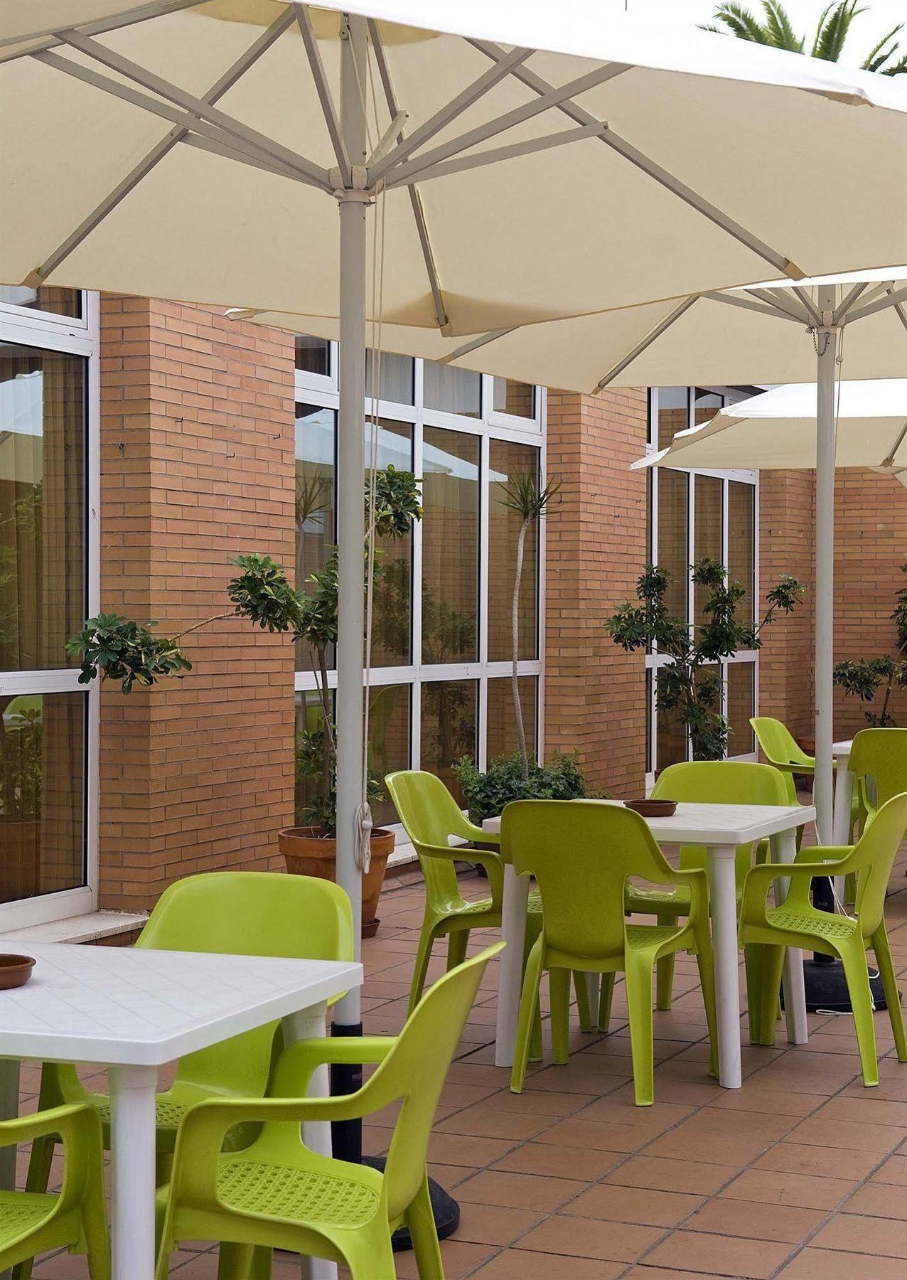 Albergue Inturjoven Sevilla Bagian luar foto
